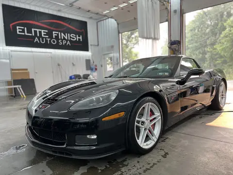 Chevrolet Corvette (C6) in the Elite Finish shop